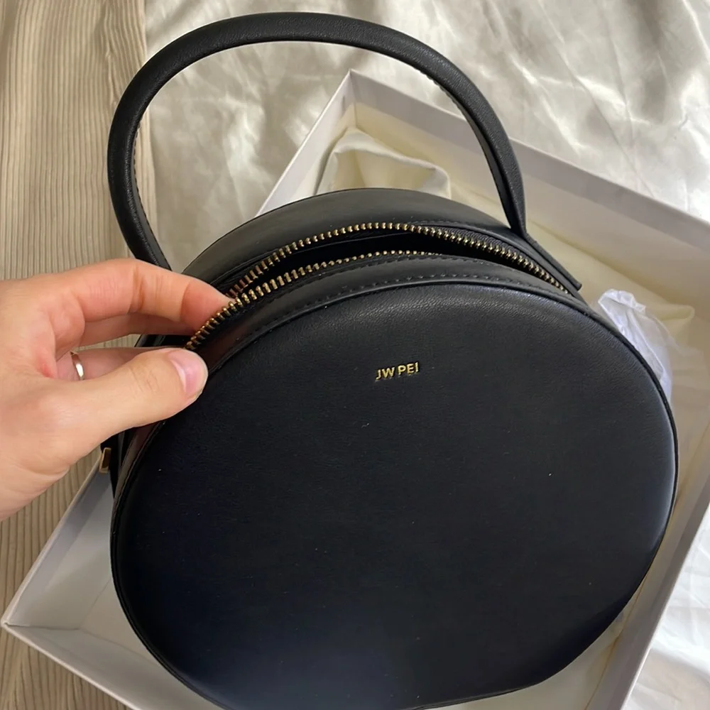 COPY - JW PEI circle top handle bag - Picture 3 of 4